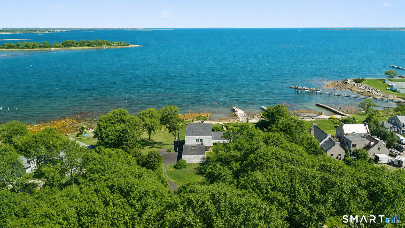 39 Chippechaug Trail Stonington CT 06355