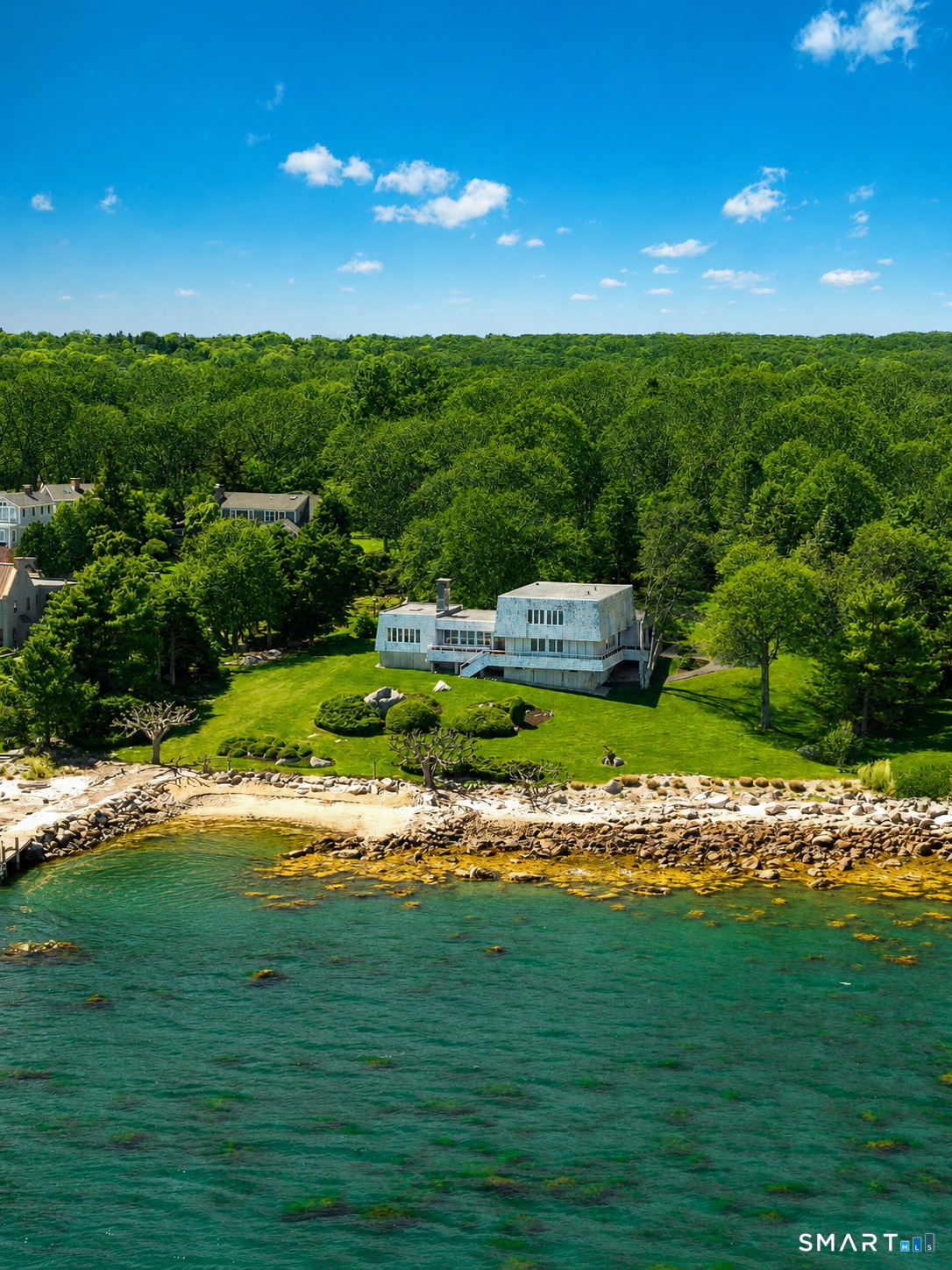 39 Chippechaug Trail Stonington CT 06355