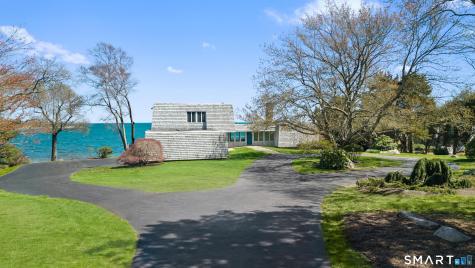 39 Chippechaug Trail Stonington CT 06355