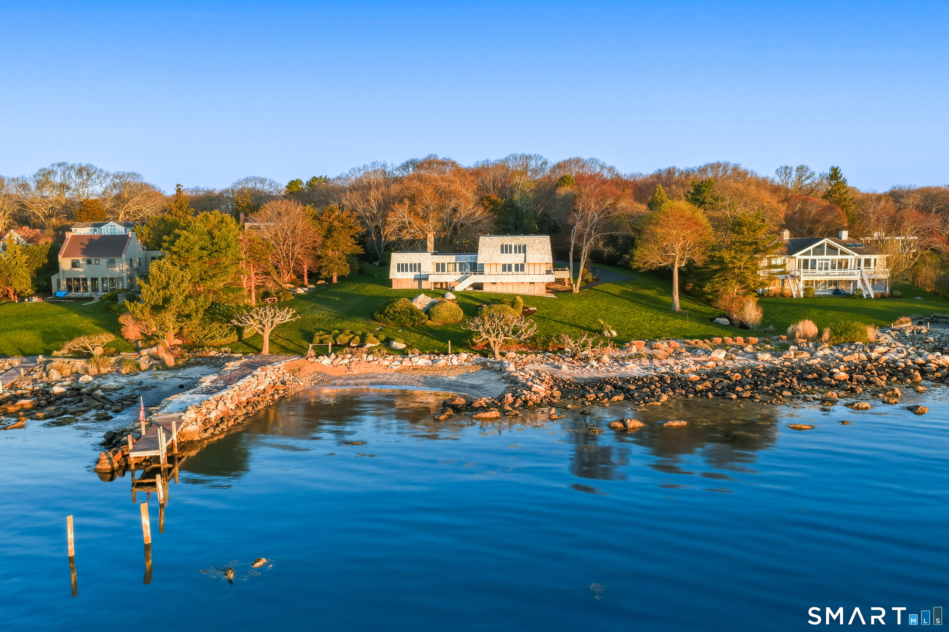39 Chippechaug Trail Stonington CT 06355