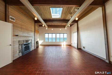 39 Chippechaug Trail Stonington CT 06355