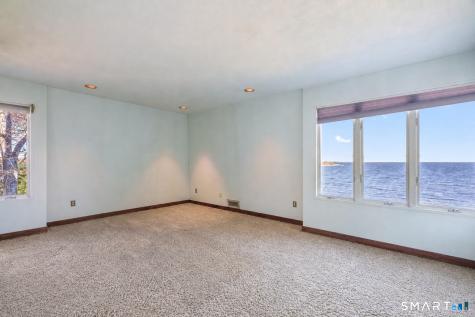 39 Chippechaug Trail Stonington CT 06355