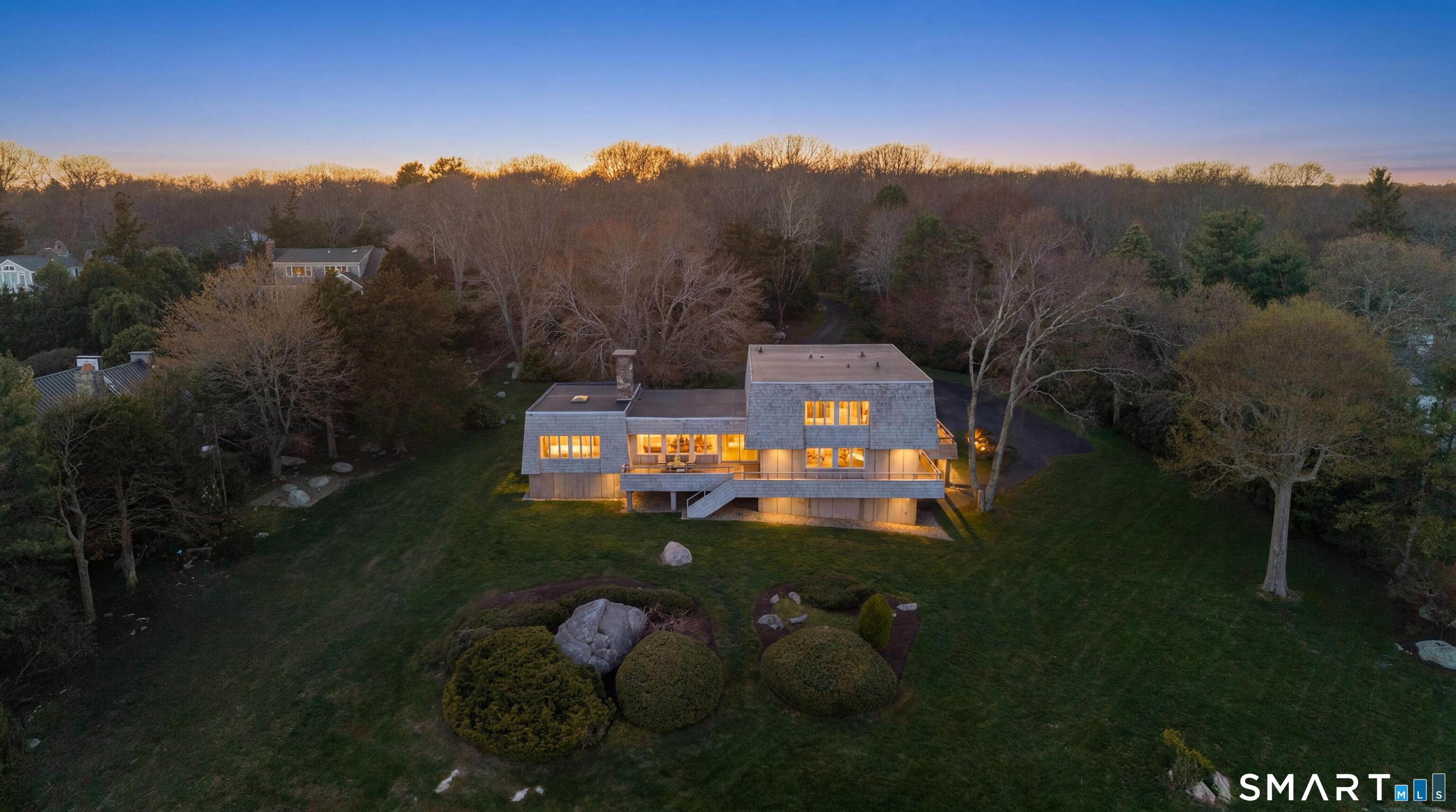 39 Chippechaug Trail Stonington CT 06355