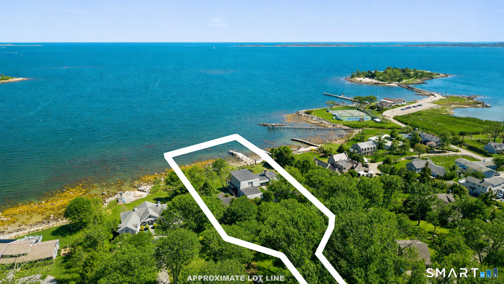 39 Chippechaug Trail Stonington CT 06355