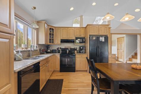 72 Hyla Lane North Branford CT 06472