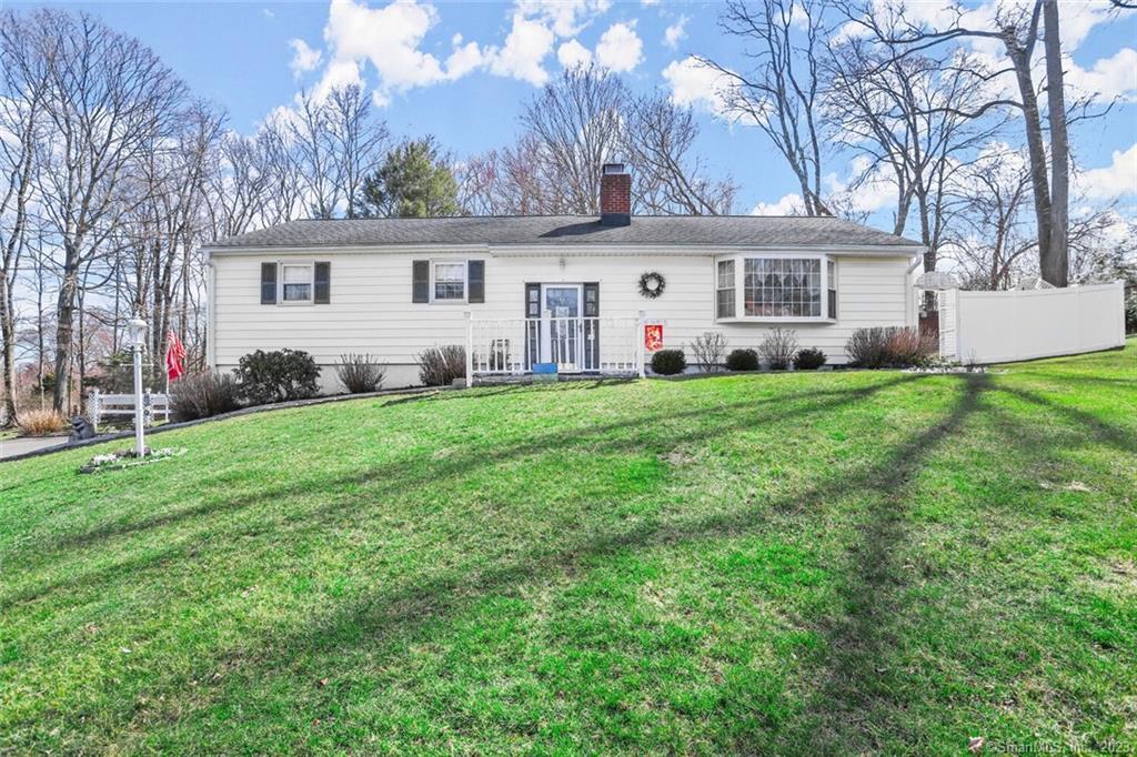 43 Grandview Drive Trumbull CT 06611