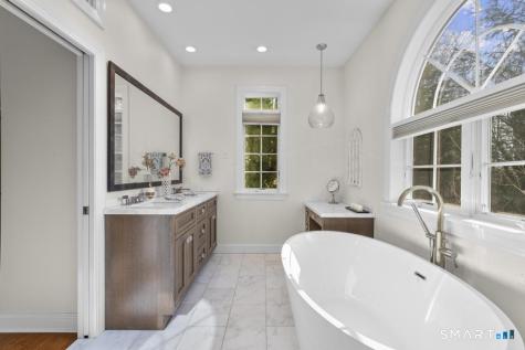 14 Cleft Rock Road Woodbridge CT 06525