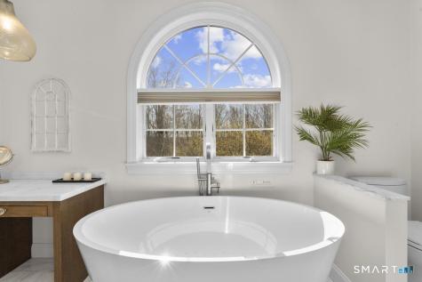 14 Cleft Rock Road Woodbridge CT 06525