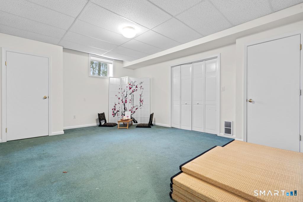14 Cleft Rock Road Woodbridge CT 06525