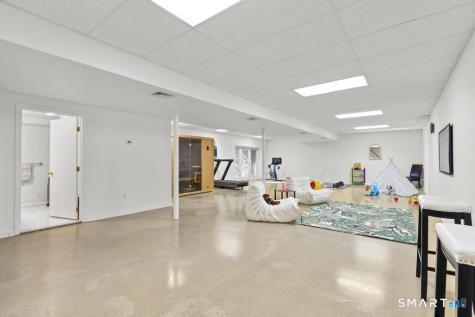 14 Cleft Rock Road Woodbridge CT 06525