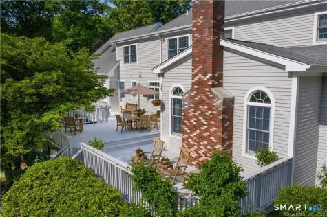 14 Cleft Rock Road Woodbridge CT 06525