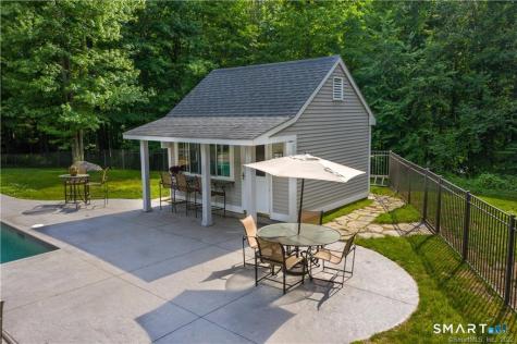 14 Cleft Rock Road Woodbridge CT 06525