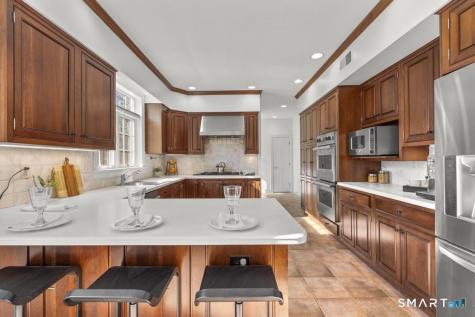 14 Cleft Rock Road Woodbridge CT 06525
