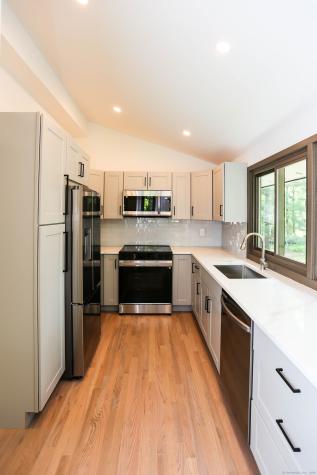 7 Hillcrest Lane Weston CT 06883
