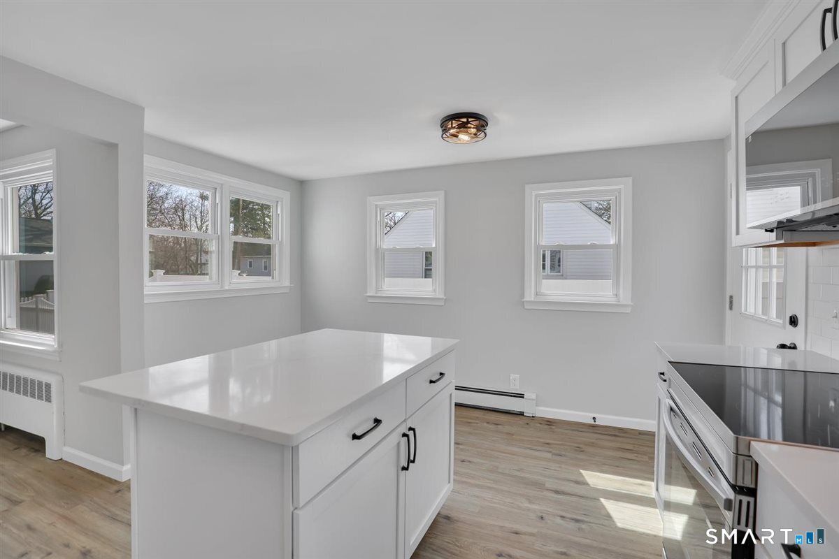 19 Songonosk Street Windsor CT 06095