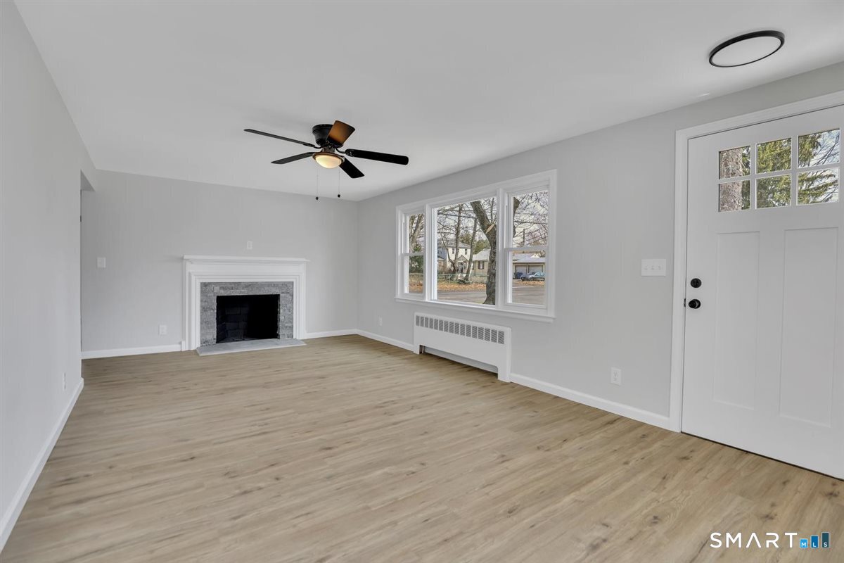 19 Songonosk Street Windsor CT 06095