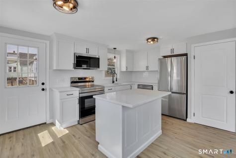 19 Songonosk Street Windsor CT 06095