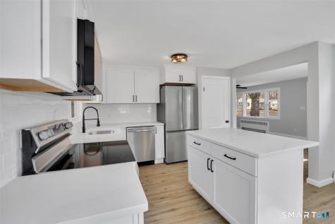 19 Songonosk Street Windsor CT 06095