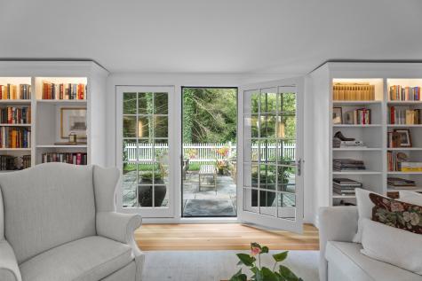 8 Lieutenant River Lane Old Lyme CT 06371