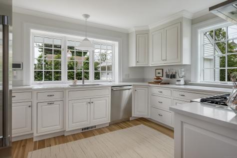 8 Lieutenant River Lane Old Lyme CT 06371