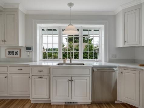 8 Lieutenant River Lane Old Lyme CT 06371