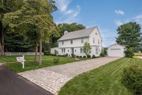 8 Lieutenant River Lane Old Lyme CT 06371