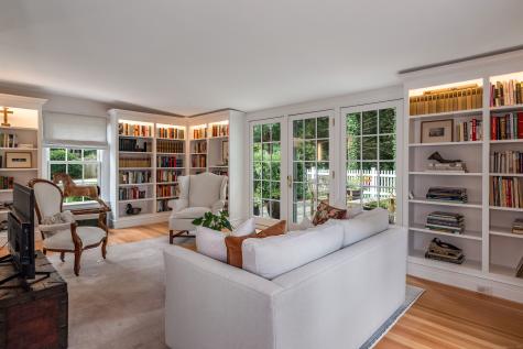 8 Lieutenant River Lane Old Lyme CT 06371