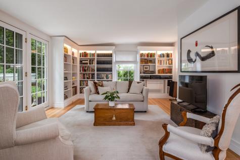 8 Lieutenant River Lane Old Lyme CT 06371