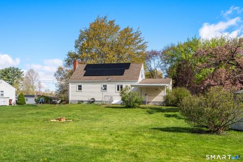 6 Roberts Road Enfield CT 06082