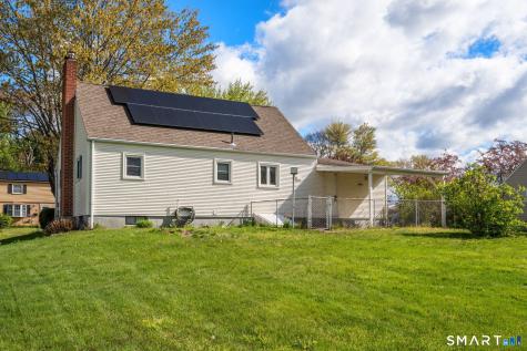 6 Roberts Road Enfield CT 06082
