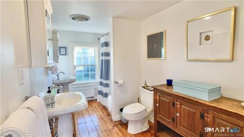270 North Water Street Stonington CT 06378