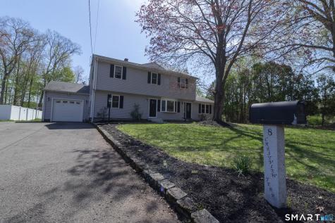 8 Crestview Terrace Wallingford CT 06492