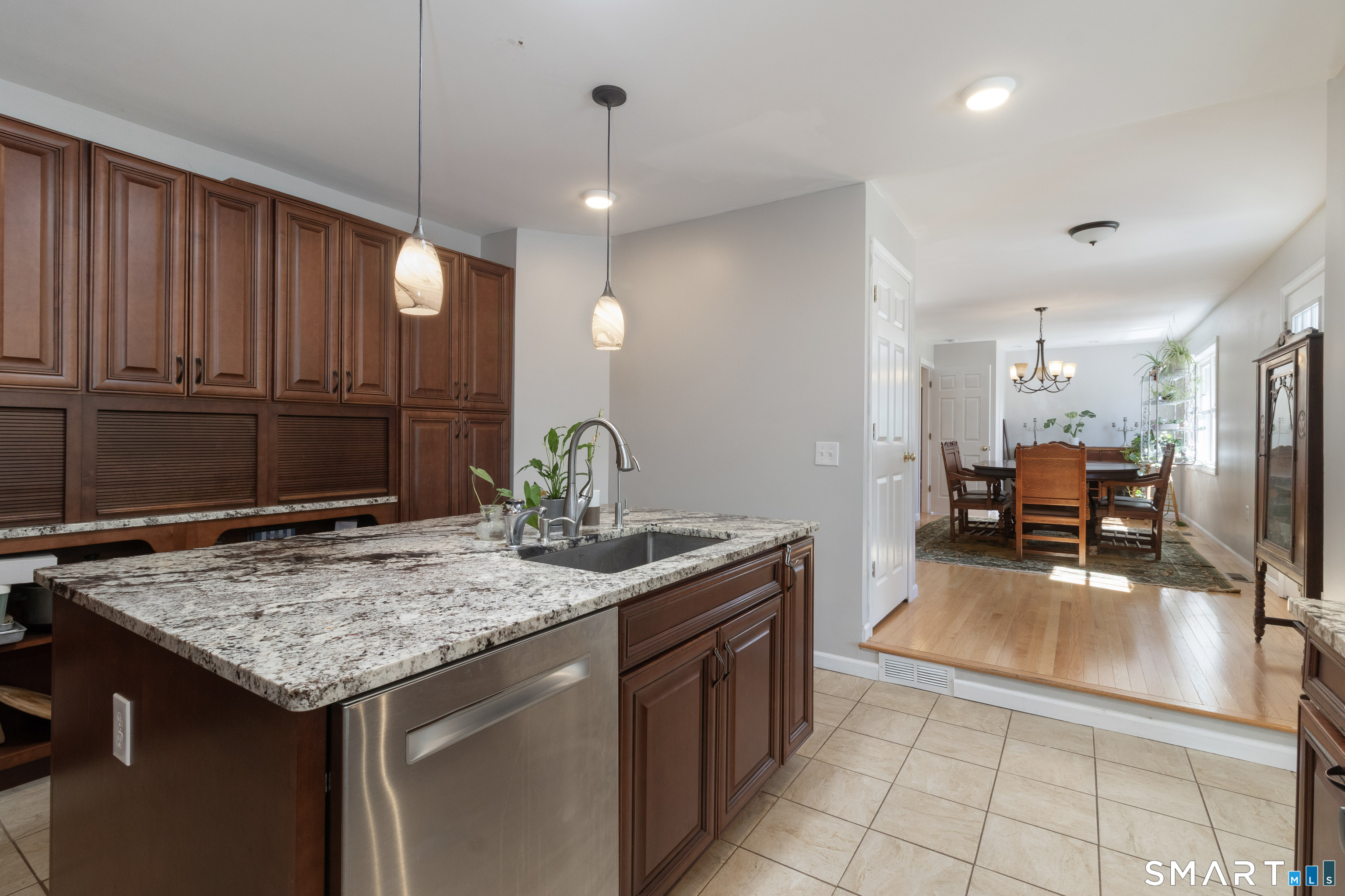 8 Crestview Terrace Wallingford CT 06492