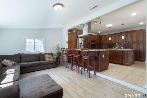 8 Crestview Terrace Wallingford CT 06492