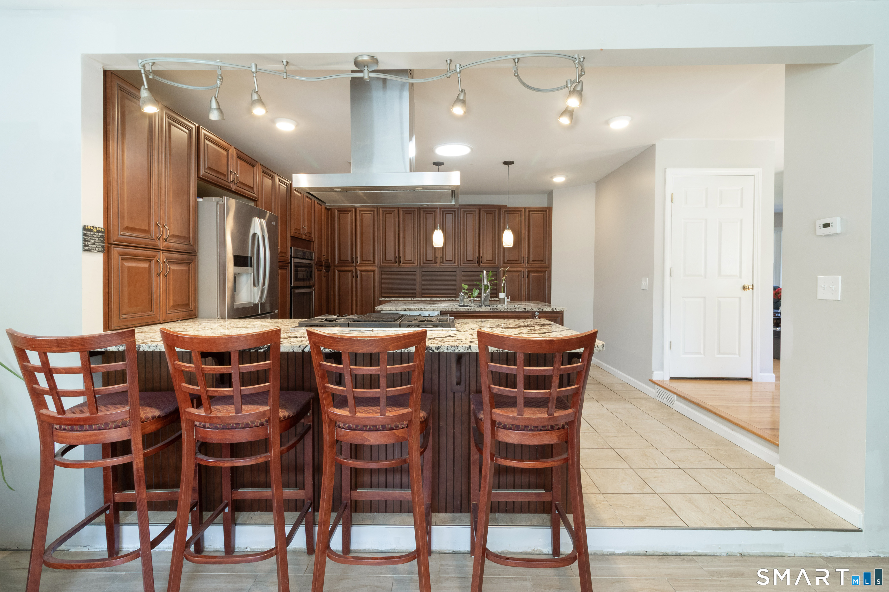8 Crestview Terrace Wallingford CT 06492