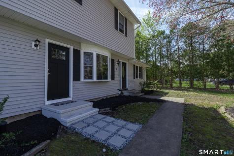 8 Crestview Terrace Wallingford CT 06492