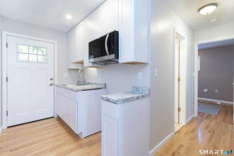8 Crestview Terrace Wallingford CT 06492