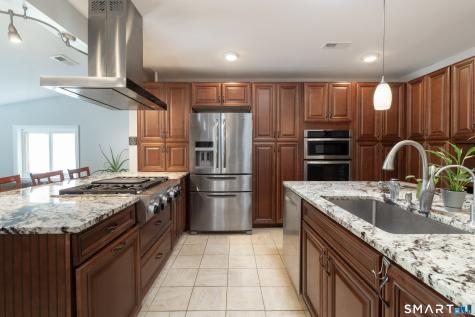 8 Crestview Terrace Wallingford CT 06492