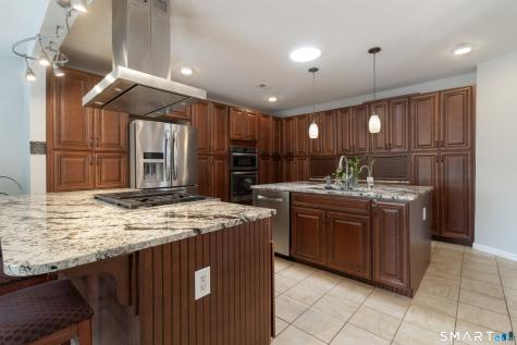 8 Crestview Terrace Wallingford CT 06492