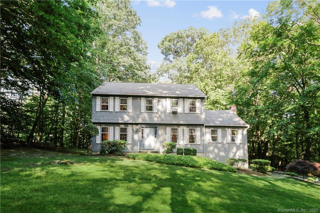 28 Cambridge Circle New Milford CT 06776