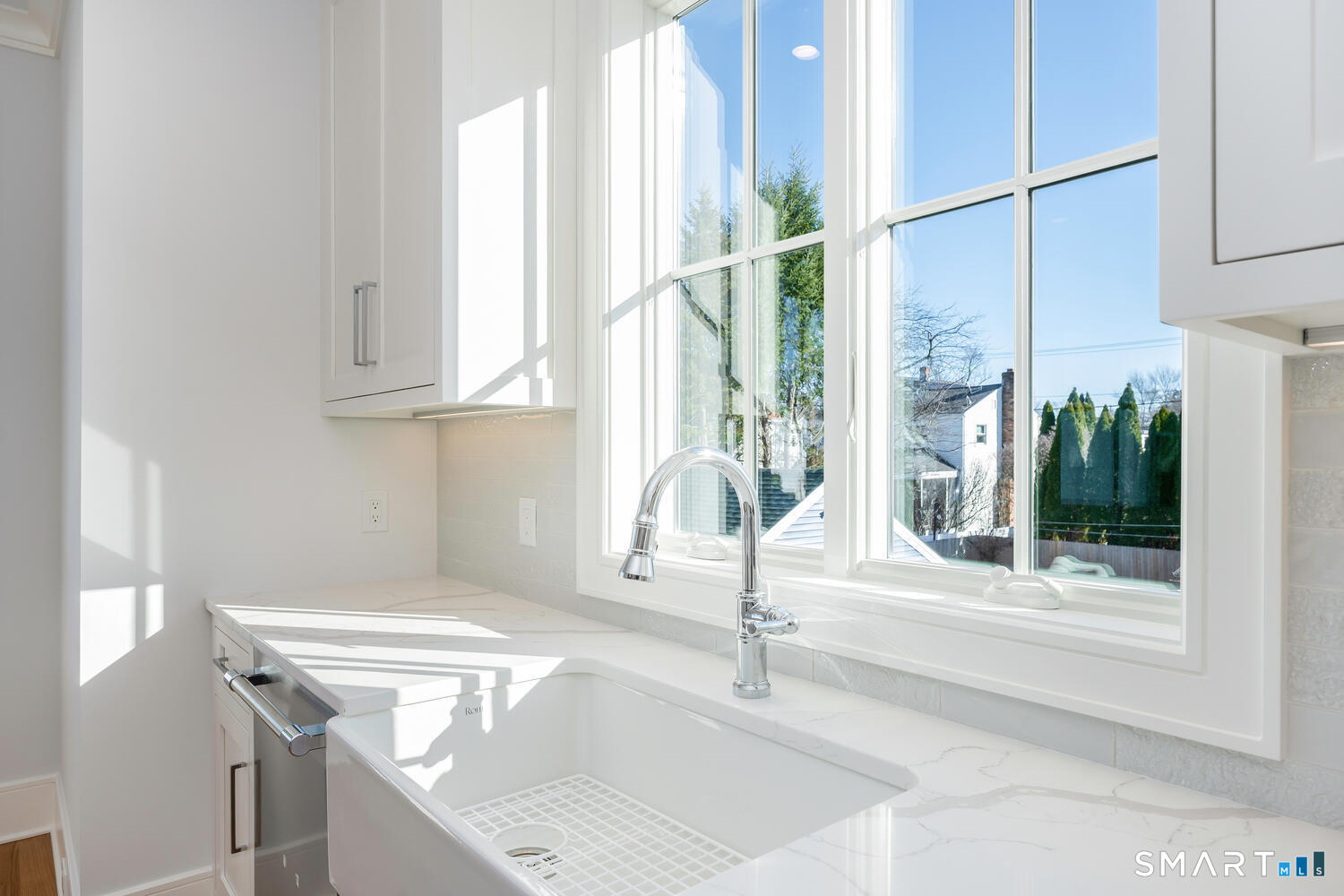 127 Paul Place Fairfield CT 06824