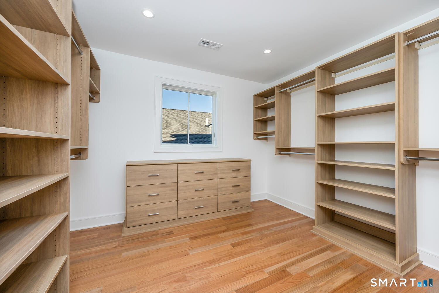 127 Paul Place Fairfield CT 06824