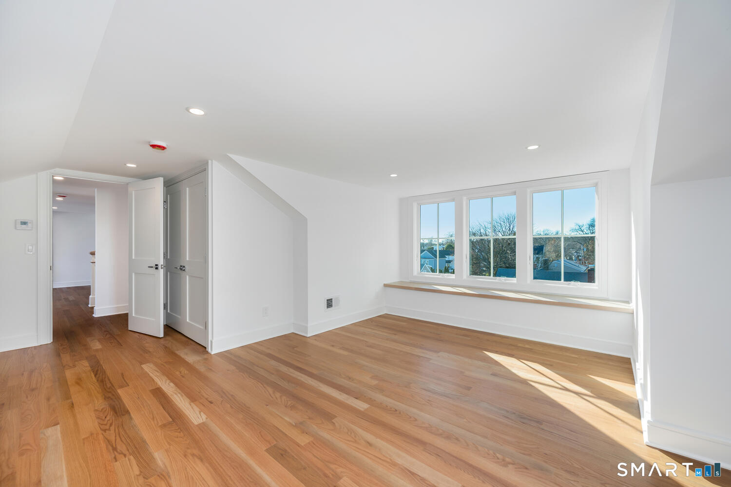 127 Paul Place Fairfield CT 06824