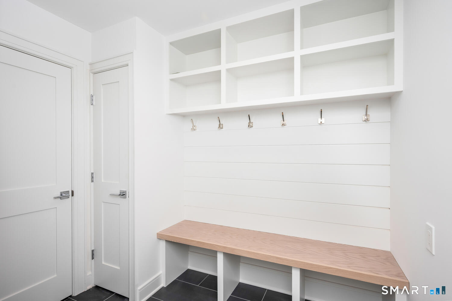 127 Paul Place Fairfield CT 06824