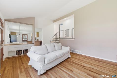93 Old Meadow Plain Road Simsbury CT 06089