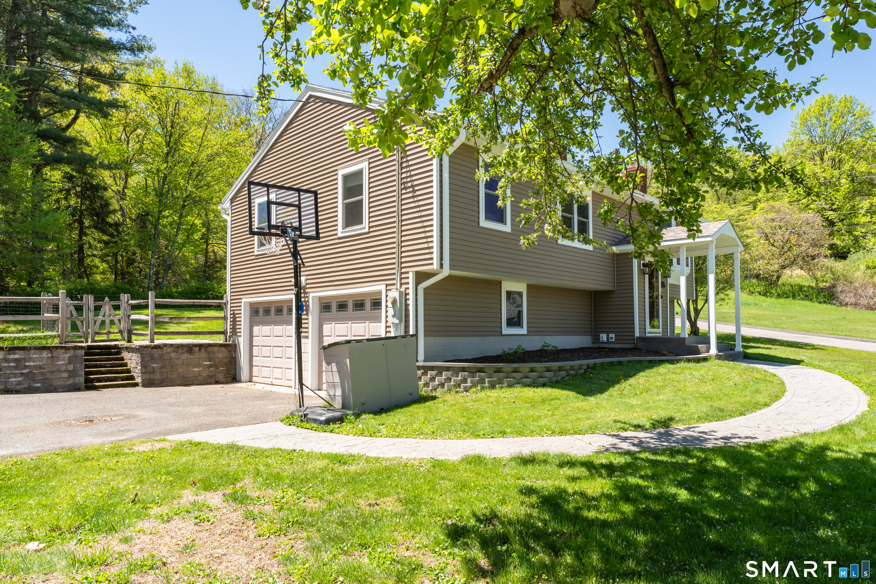 12 Karlak Street Seymour CT 06483