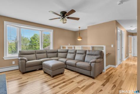 12 Karlak Street Seymour CT 06483