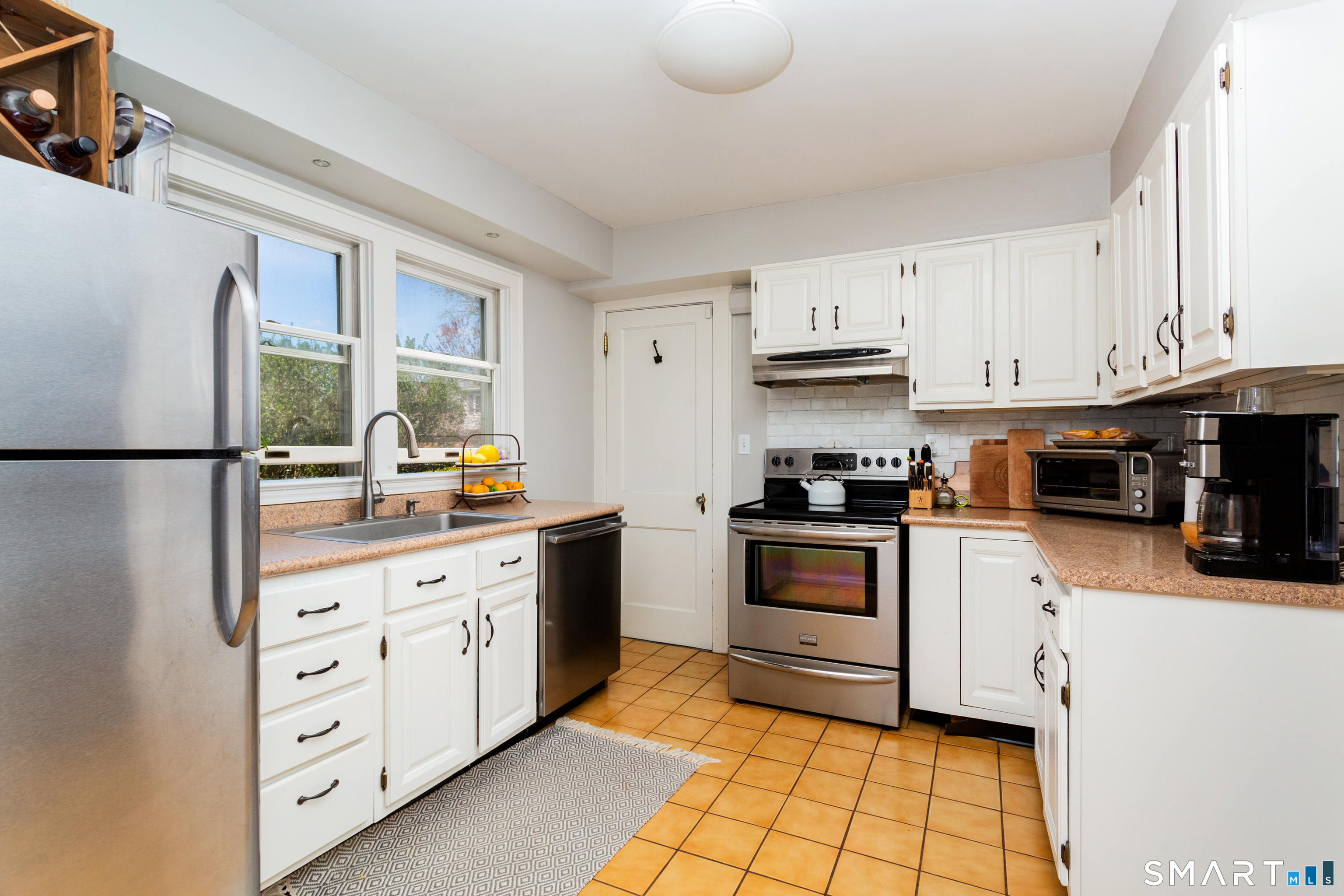 13 Ledge Lane Stamford CT 06905