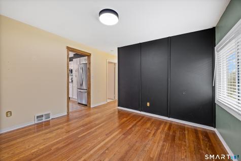 104 Laurel Terrace Cheshire CT 06410