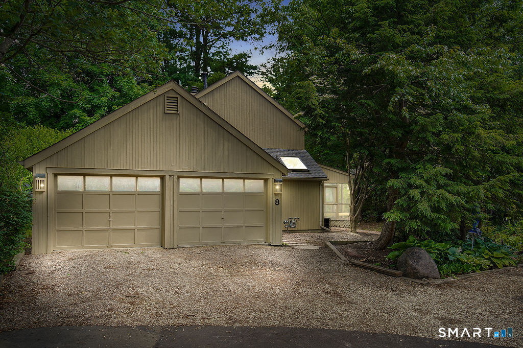 8 Laurel Lane Avon CT 06001